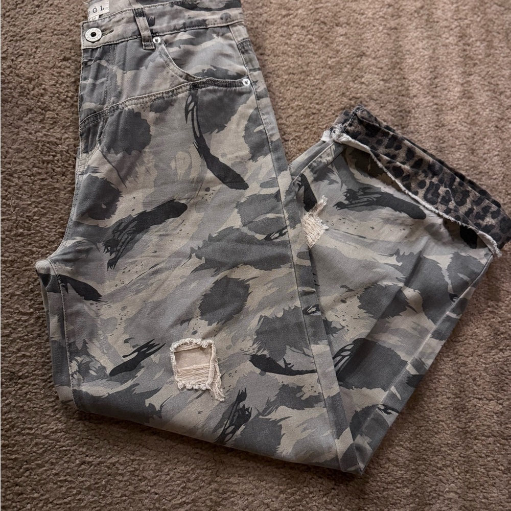 POL Camouflage Cargo Pants in Gray and Green